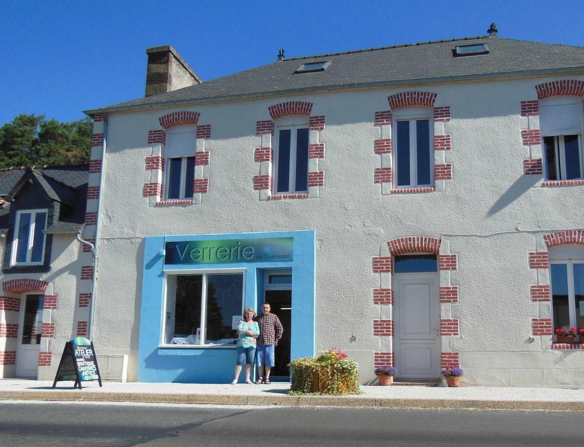 La Verrerie De Guerledan Caurel  Buitenkant foto